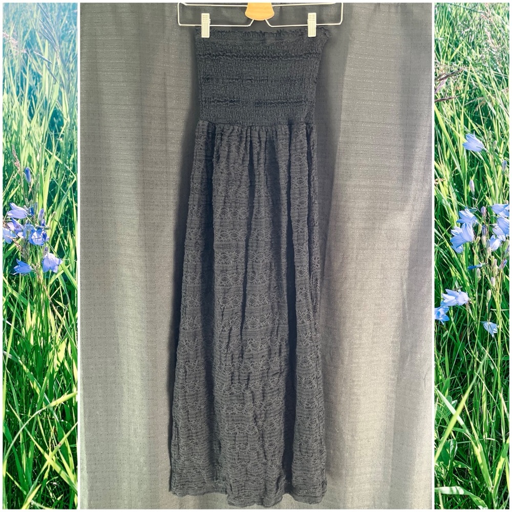 🌿 3 for $17 • Strapless Knit Maxi Dress